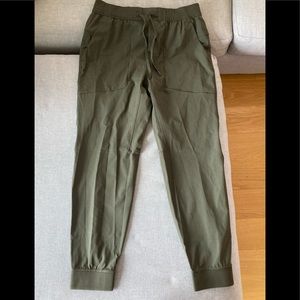 Men’s Lululemon Pants - green